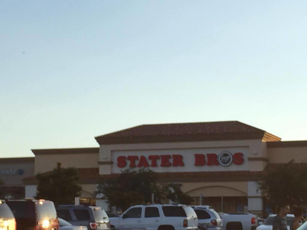 California Inn Hotel&Suites Adelanto US 395 Esterno foto
